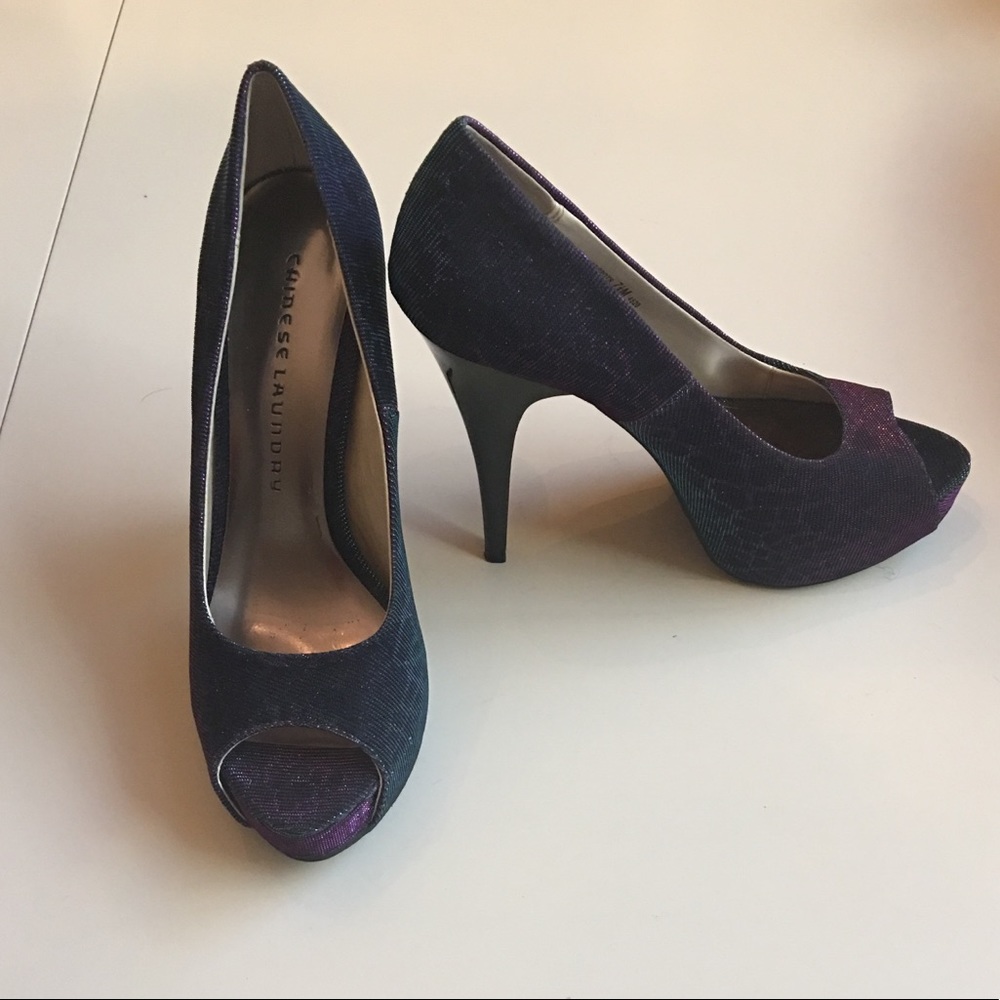 Chinese Laundry -Giraffe Print Blue/Multi Peep Toe